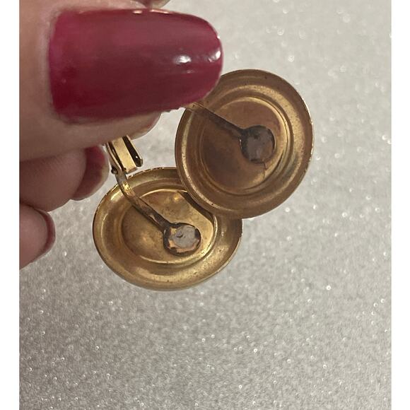 Vintage Gold Tone Cabochon lip on Earrings B#18 - Picture 2 of 4